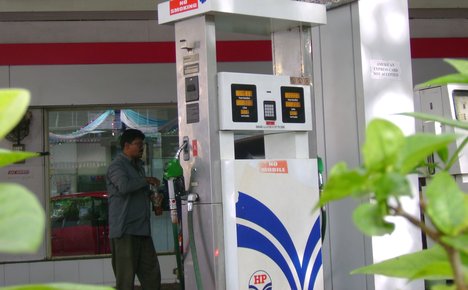 uttar-pradesh-petrol-pump-dealers-call-strike-in-lucknow